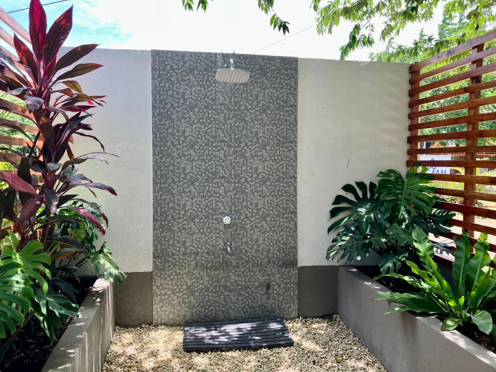 Alaia Studios Panglao Bagian luar foto